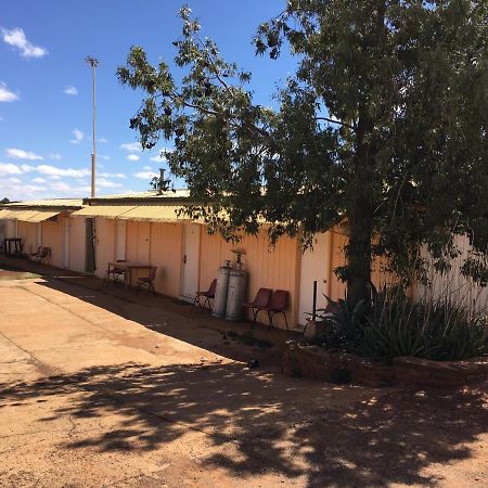 Meekatharra Hotel Экстерьер фото
